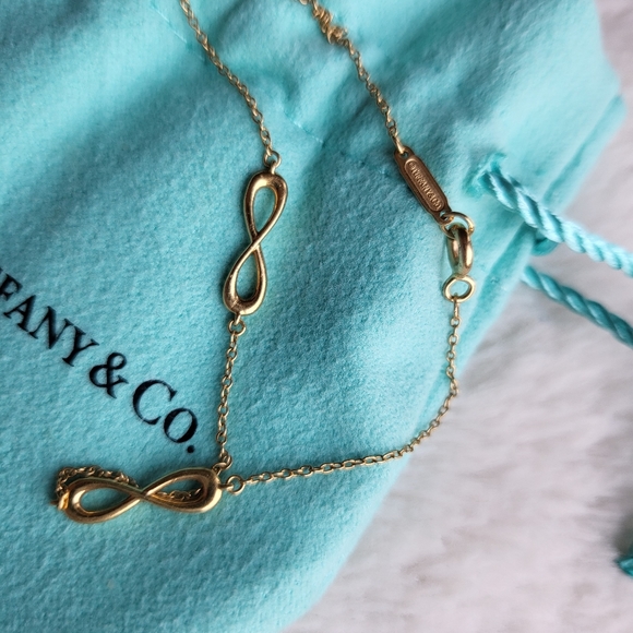 Tiffany and Co. Infinity Endless Bracelet 18K Yellow Gold Size: Large (8.5") - Picture 3 of 11